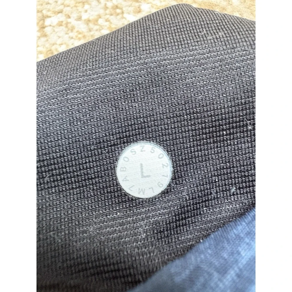 Lululemon Men's Large Pace Breaker Shorts 7" Unlined Navy Blue Athletic Running - Picture 3 of 7